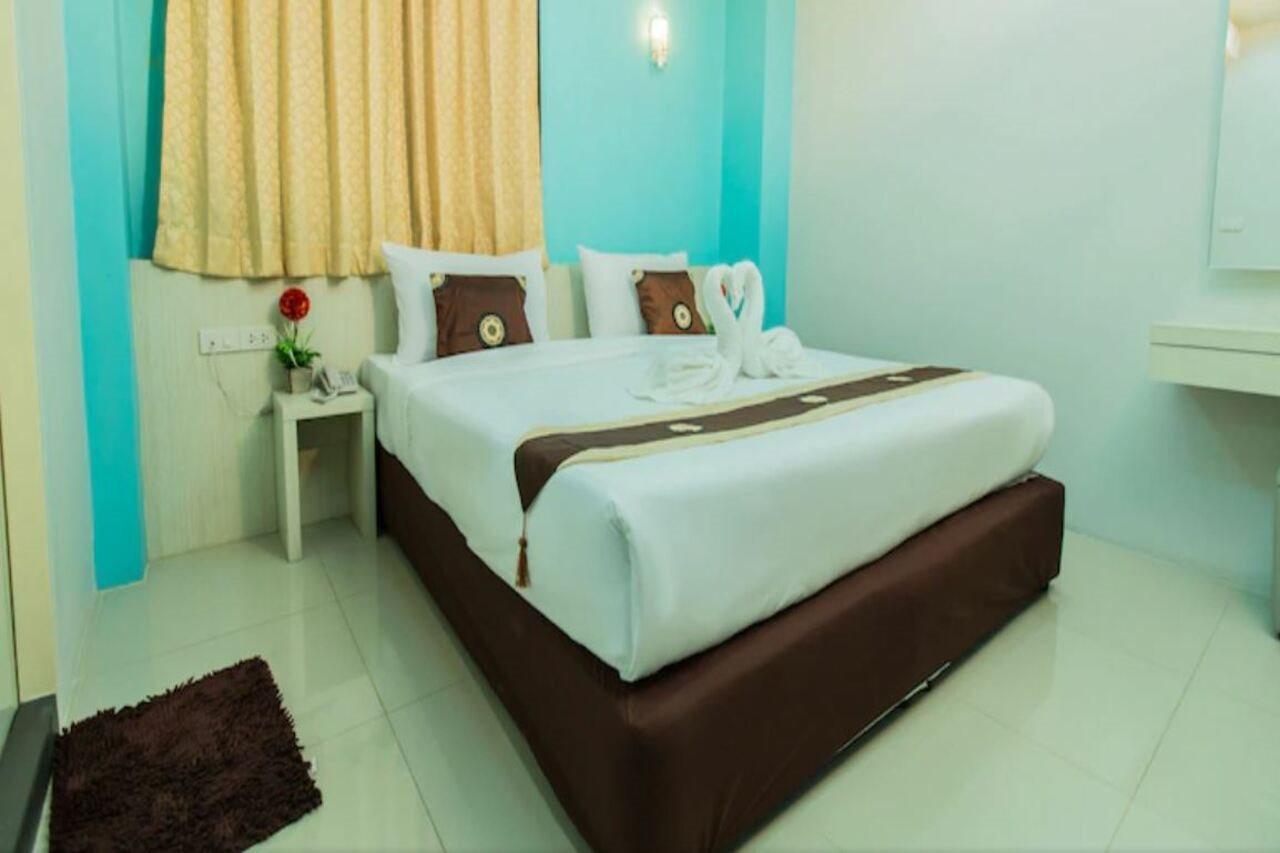 Le Touche Hotel Bangkok Zewnętrze zdjęcie