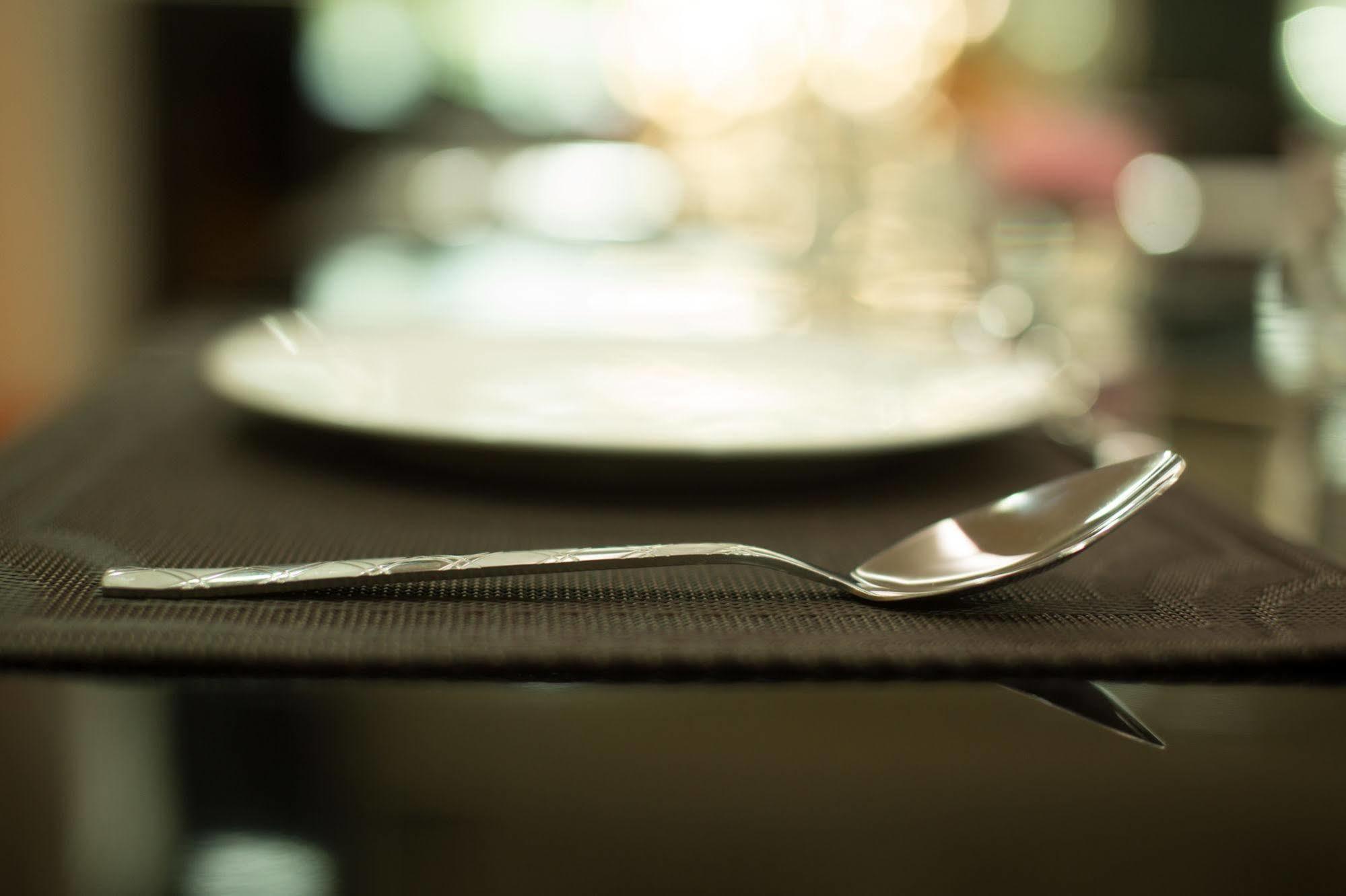 Le Touche Hotel Bangkok Zewnętrze zdjęcie