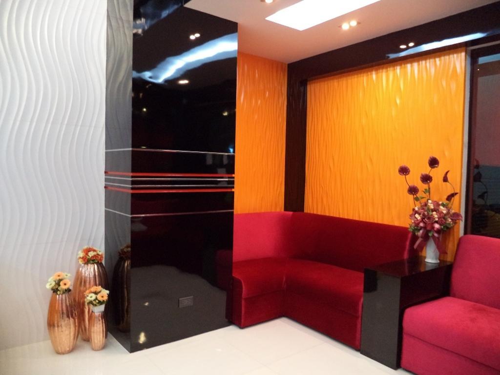 Le Touche Hotel Bangkok Zewnętrze zdjęcie